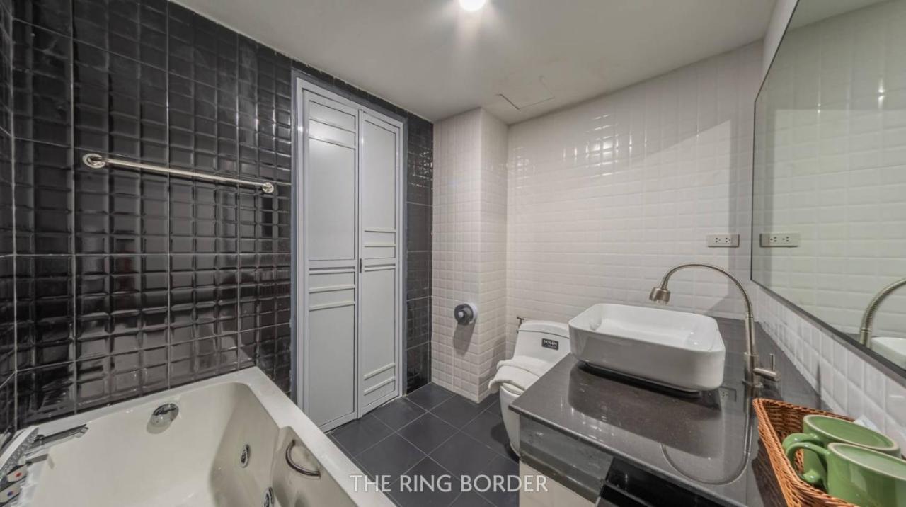 The Ring Border Hotel Ban Khlong Phruan Bagian luar foto