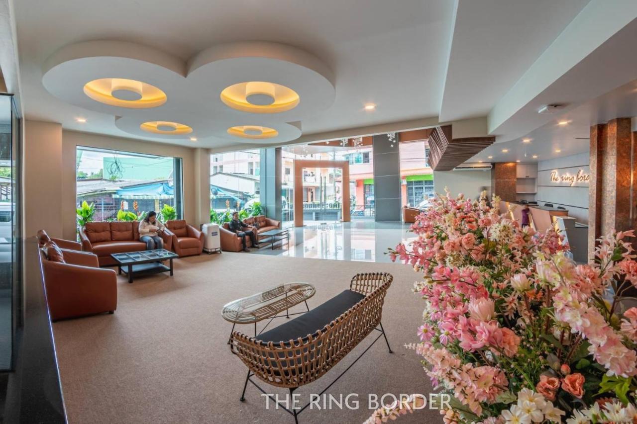 The Ring Border Hotel Ban Khlong Phruan Bagian luar foto